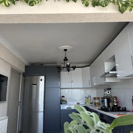 Appartement Family With Balcony And Large , 5 Minutes To The Center Park ! Yalova (Yalova)